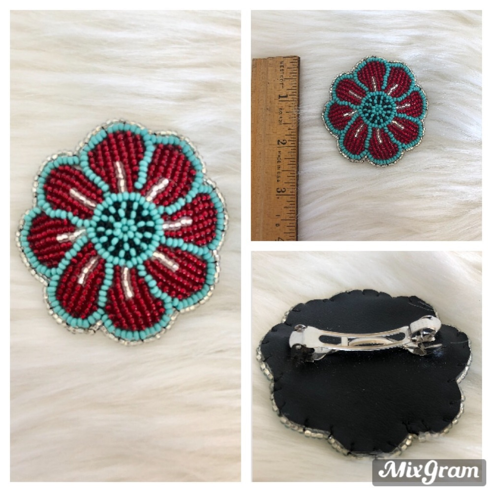 ✨NWOT✨ Handsewn, Seed Bead Flower Hair Barrette